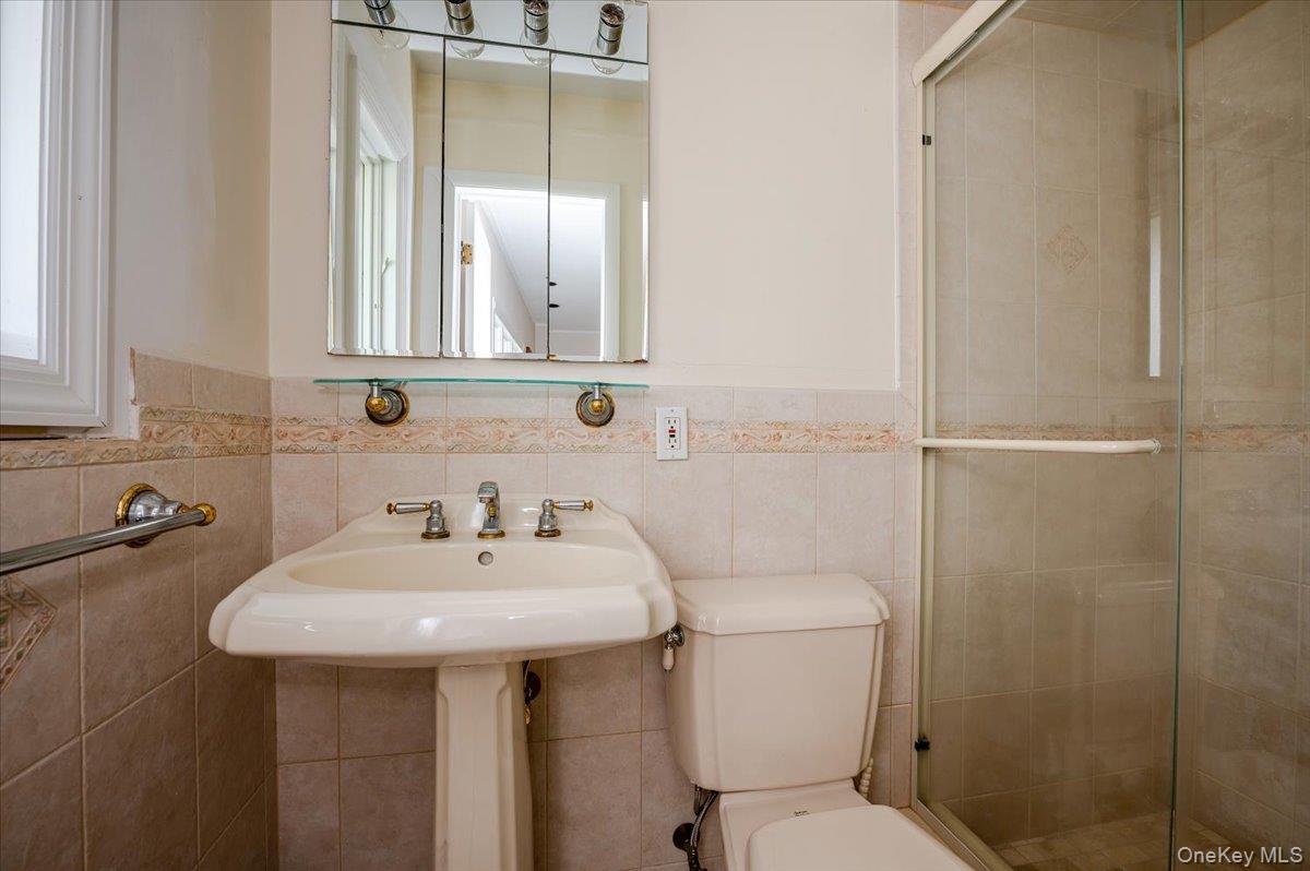 #9 photo, 821 Channel Road, מחוז נסאו Lido Beach , NY 11561