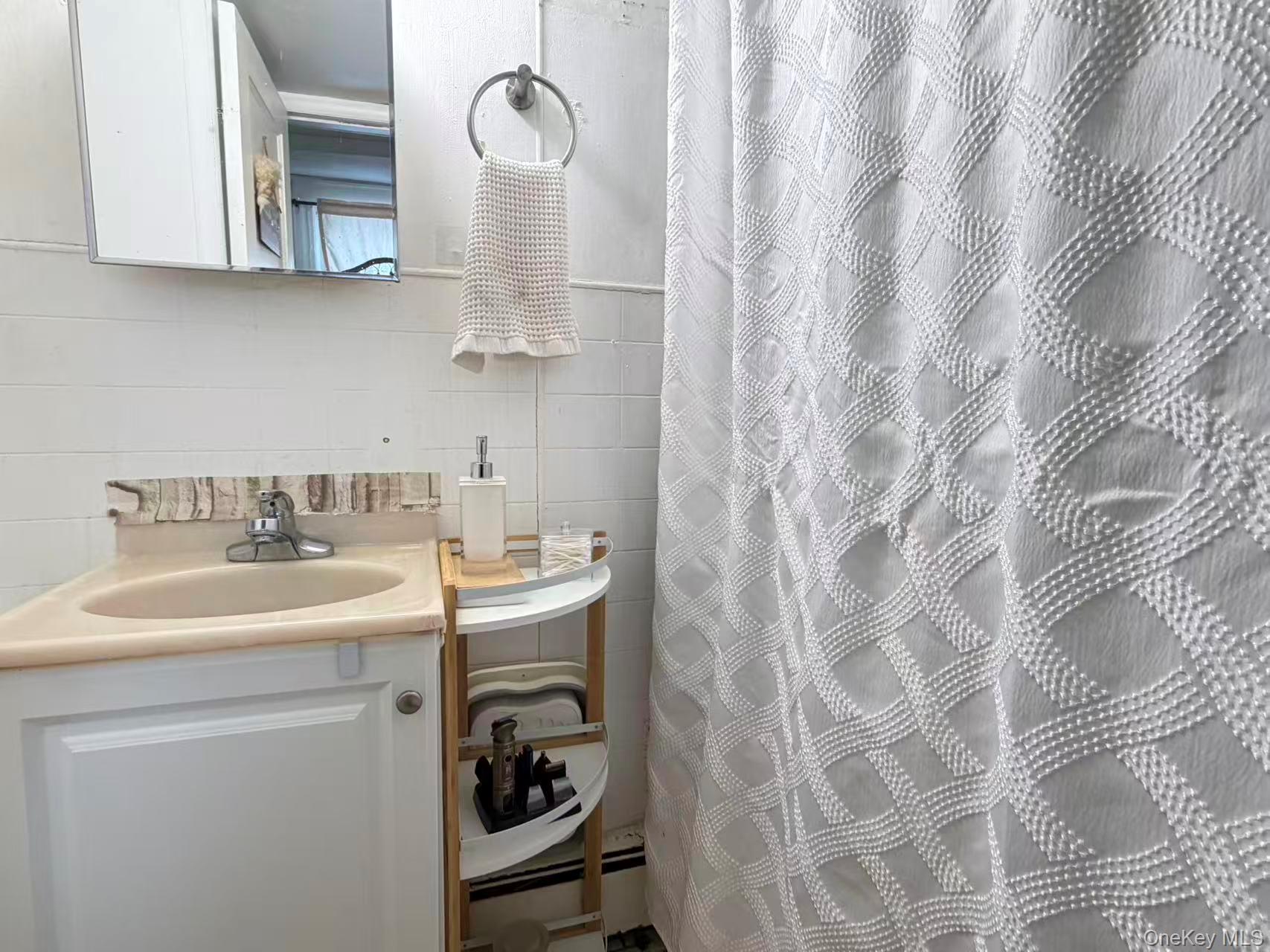 #10 photo, 7 Sands Point Road, Port Washington , NY 11050