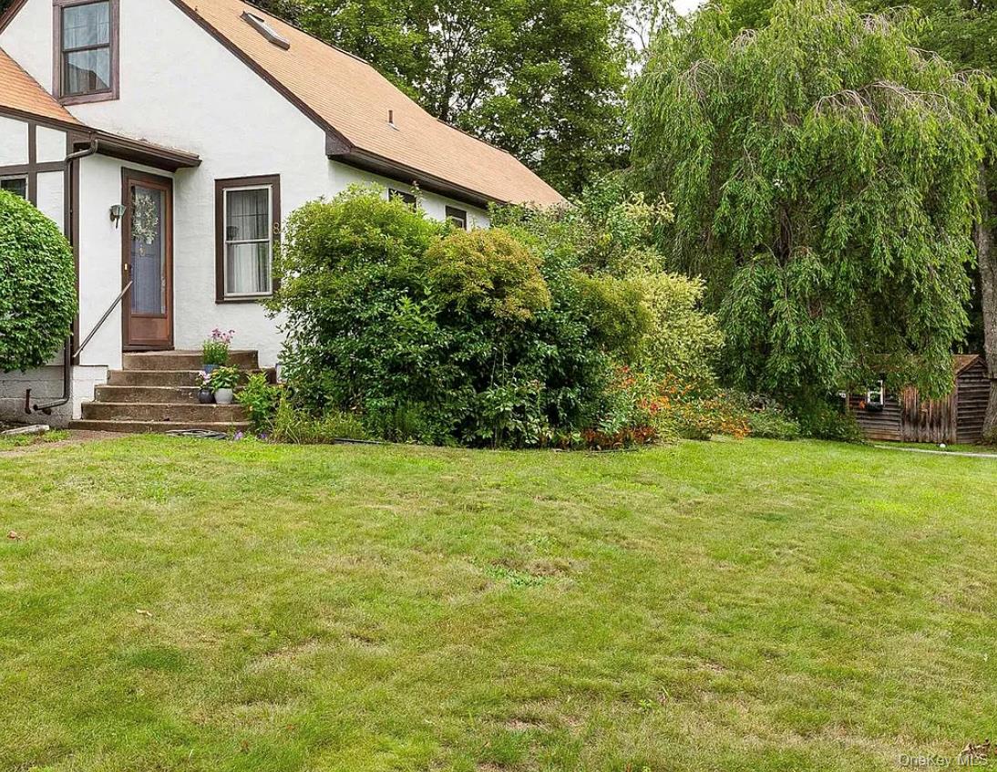 #7 photo, 8 Marshall Road, Poughkeepsie , NY 12603