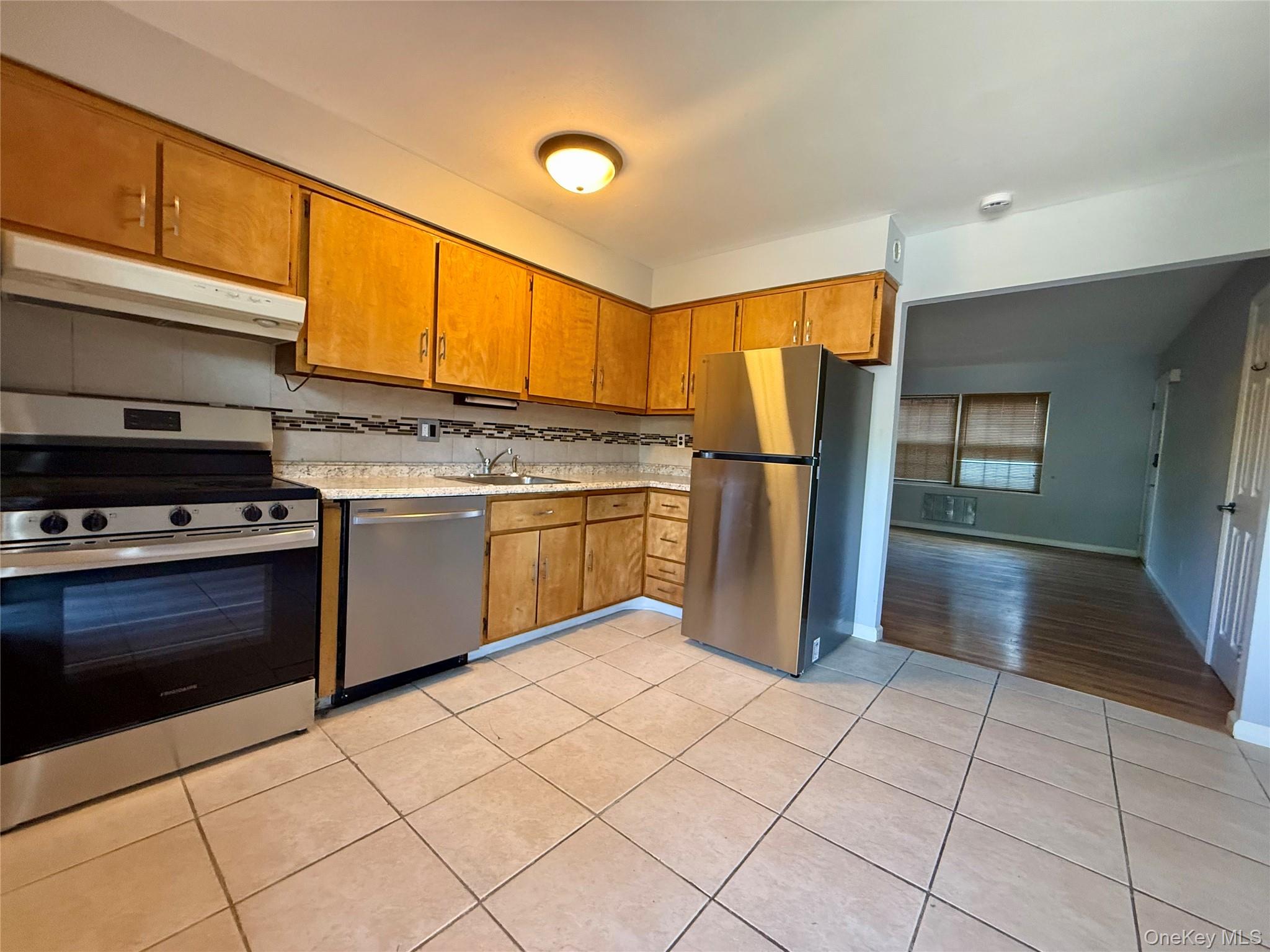 #5 photo, 5 Wildwood Drive, Wappingers Falls , NY 12590