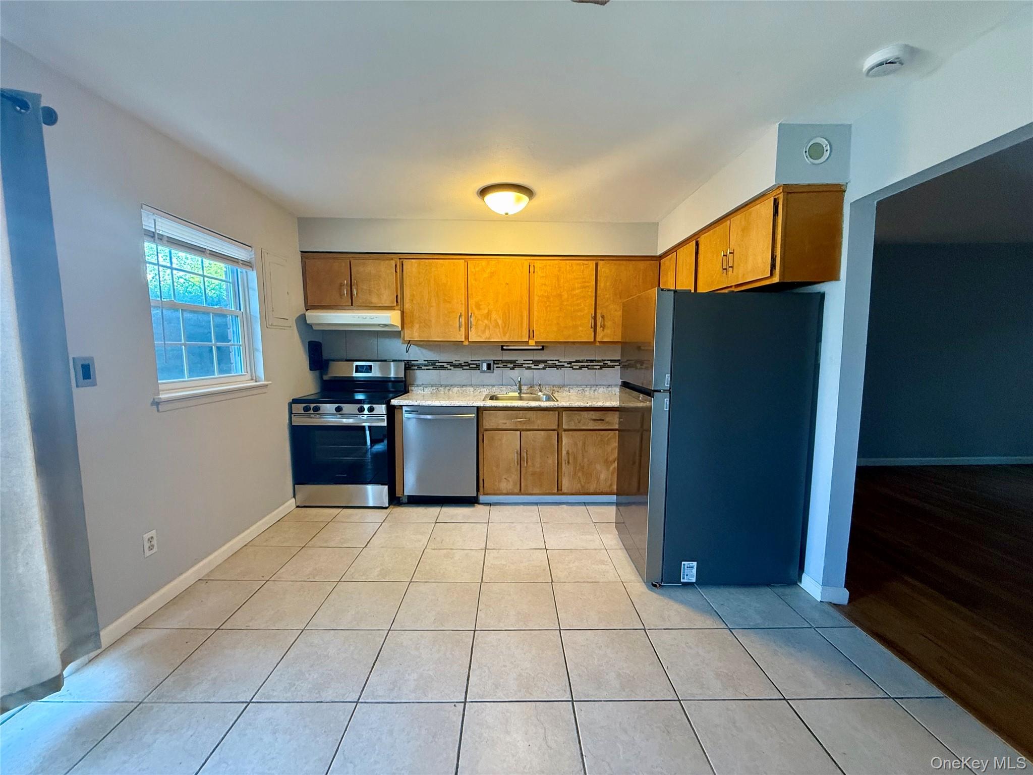 #6 photo, 5 Wildwood Drive, Wappingers Falls , NY 12590