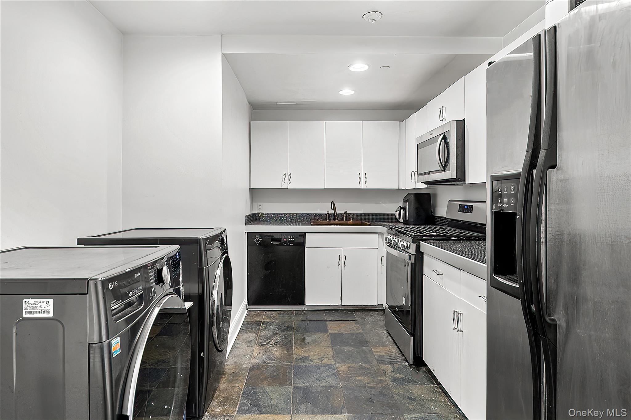 #3 photo, 23 Water Grant Street, Yonkers , NY 10701