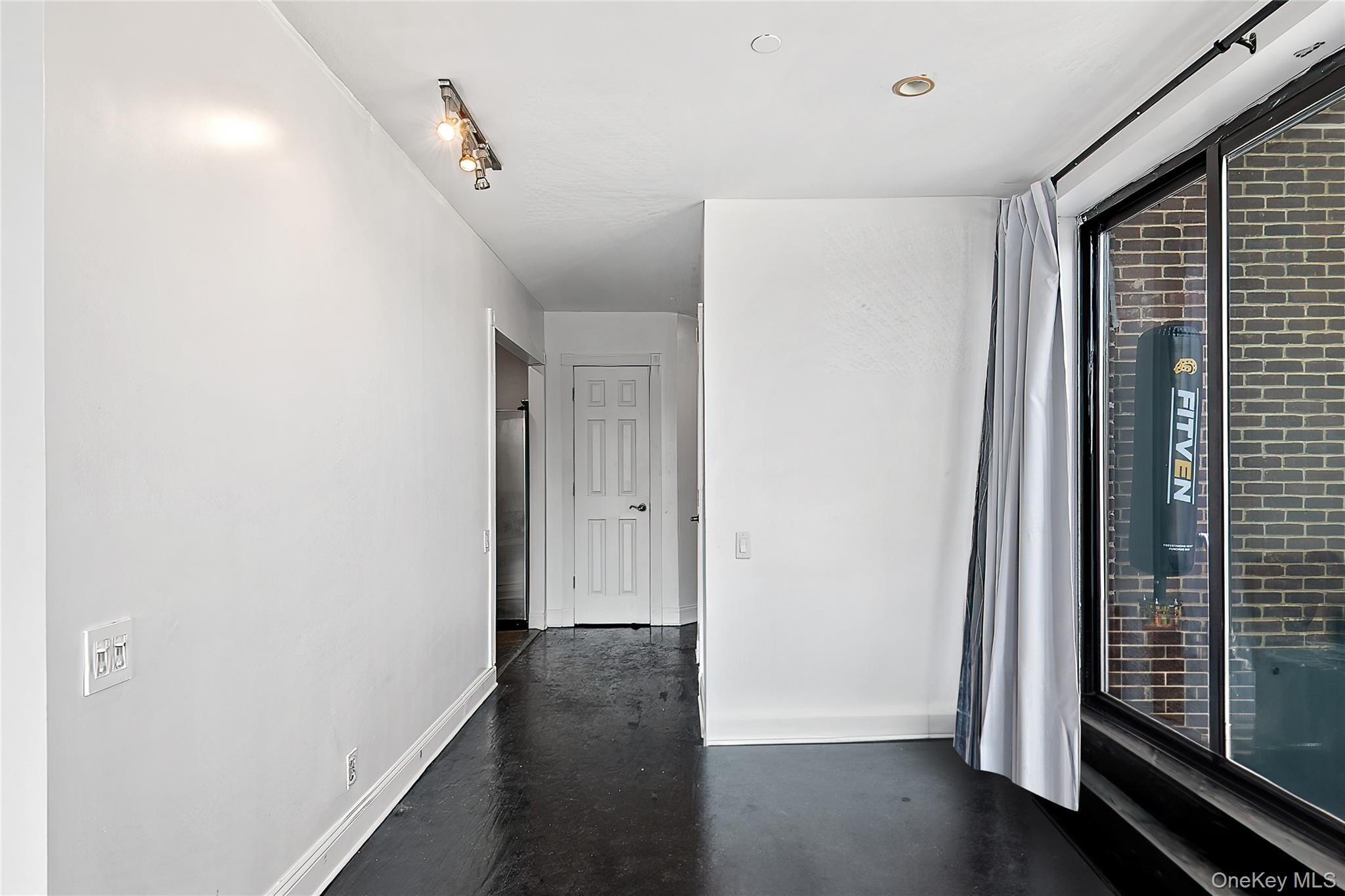 #5 photo, 23 Water Grant Street, Yonkers , NY 10701