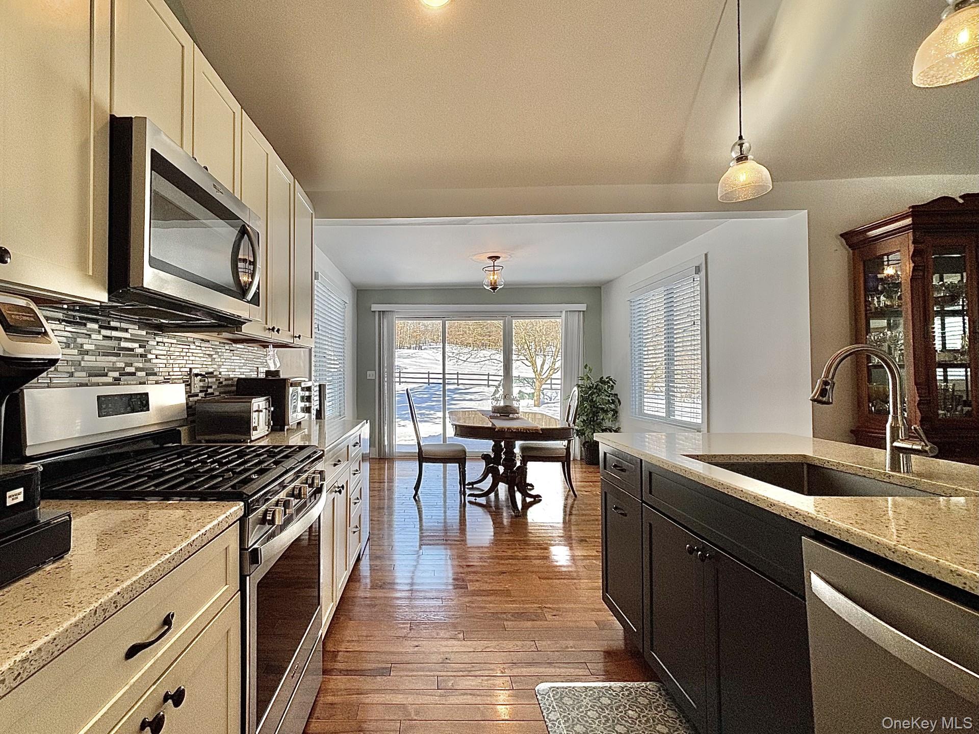 #17 photo, 71 Frost Road, Rhinebeck , NY 12572