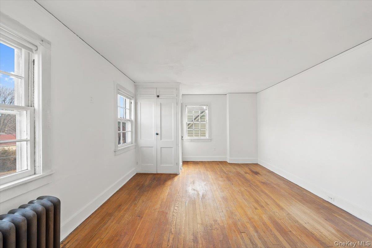 #15 photo, 310 W 263rd Street, הברונקס Bronx , NY 10471