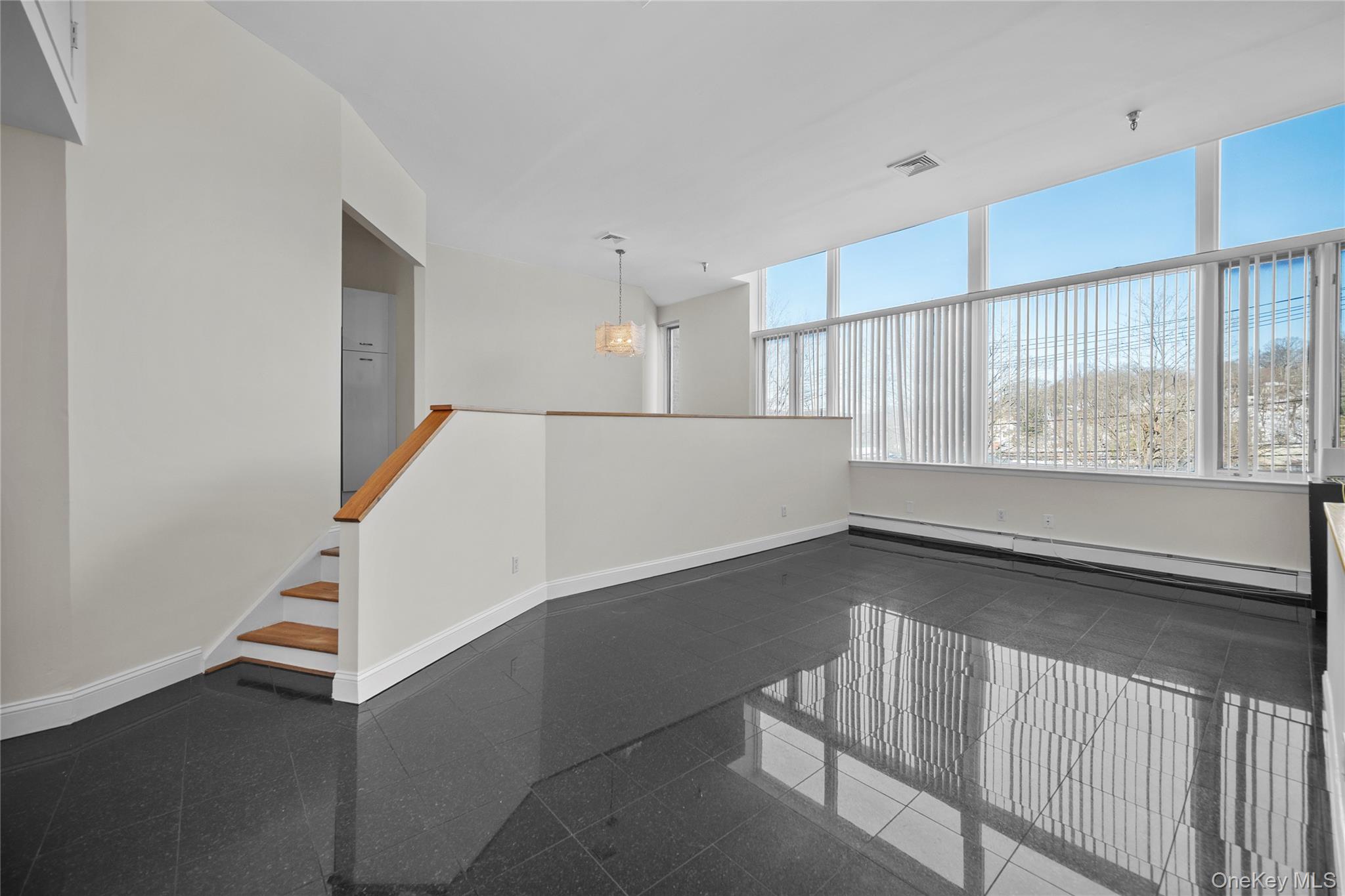 #3 photo, 520 Ashford Avenue, 纽约州 Ardsley , NY 10502