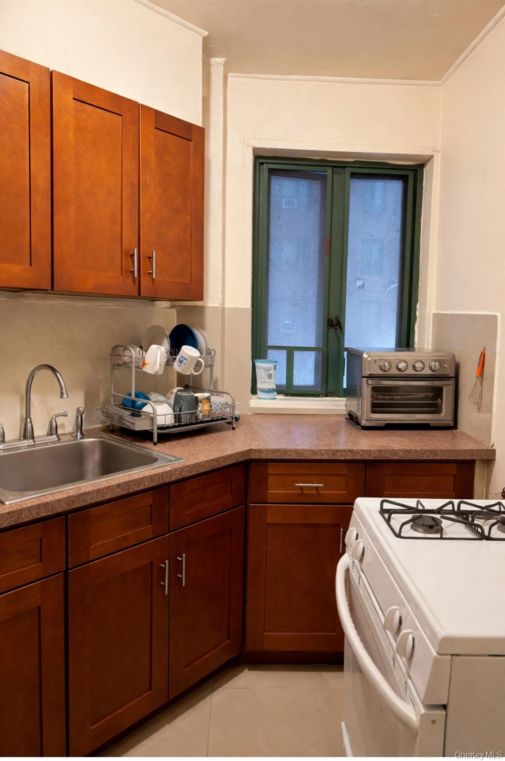 #1 photo, 1566 Unionport Road, Бронкс ‖ Bronx , NY 10462