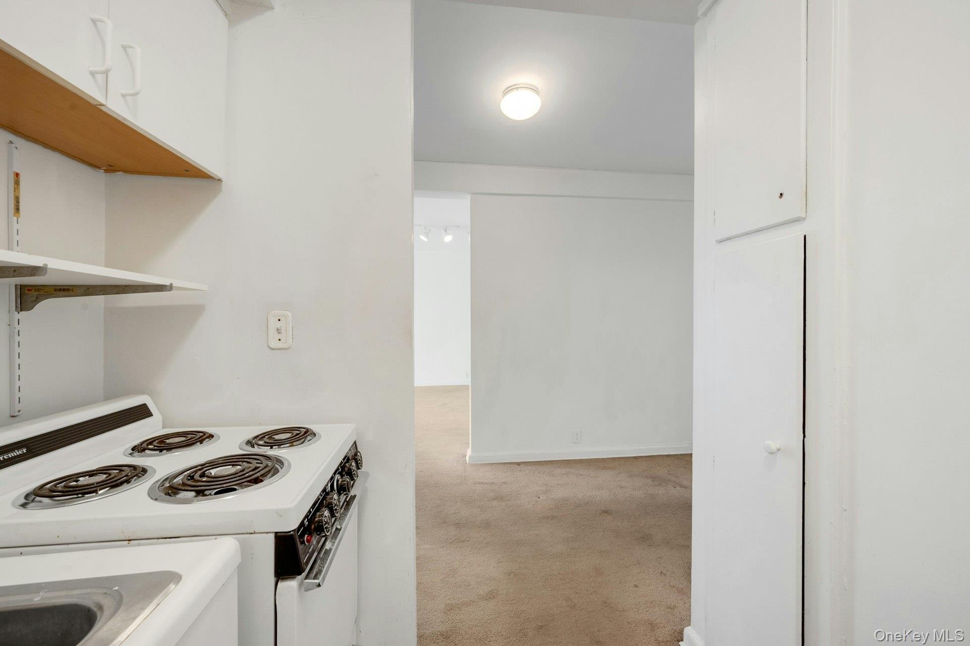 #12 photo, 10 N Broadway, White Plains , NY 10601