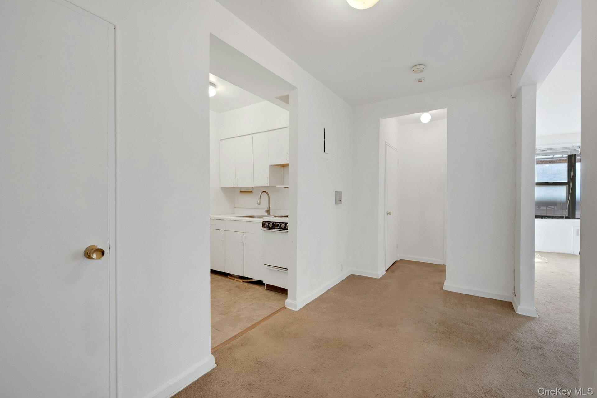 #9 photo, 10 N Broadway, White Plains , NY 10601