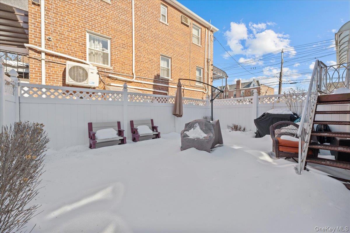 #18 photo, 1115 Mace Avenue, Bronx , NY 10469