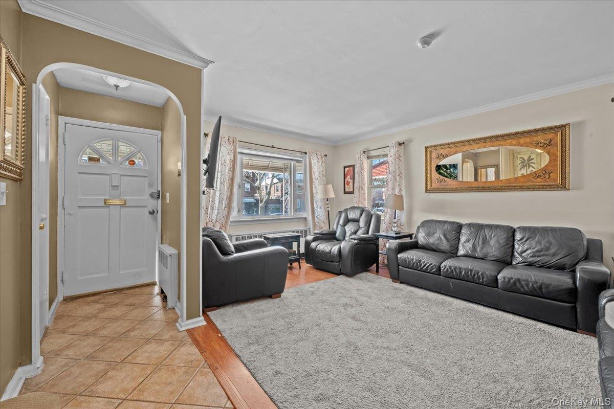 #5 photo, 1115 Mace Avenue, Bronx , NY 10469