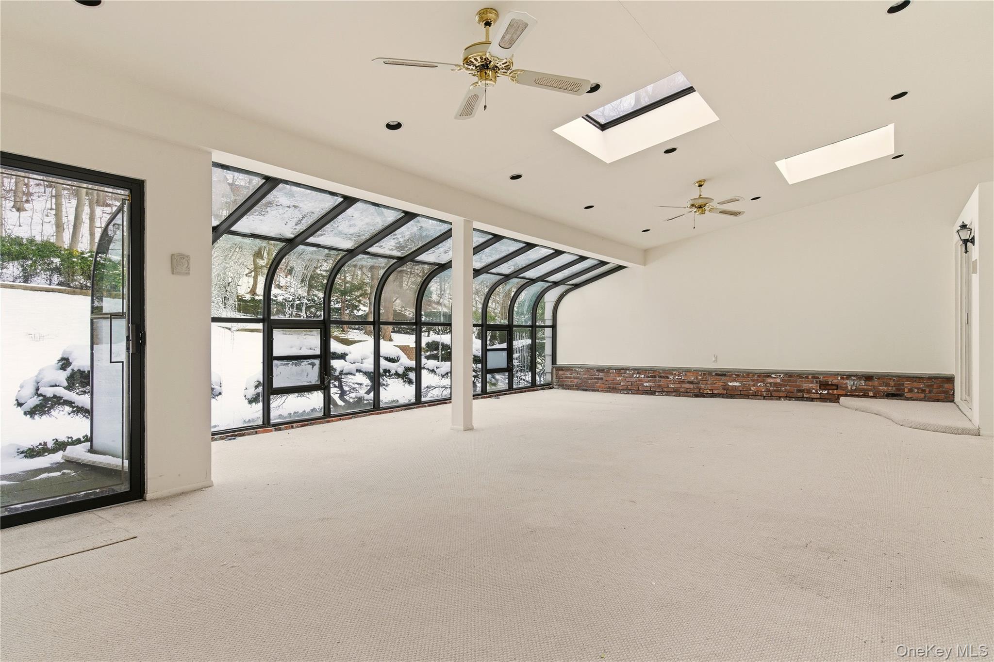 #12 photo, 75 Mimosa Drive, East Hills , NY 11576