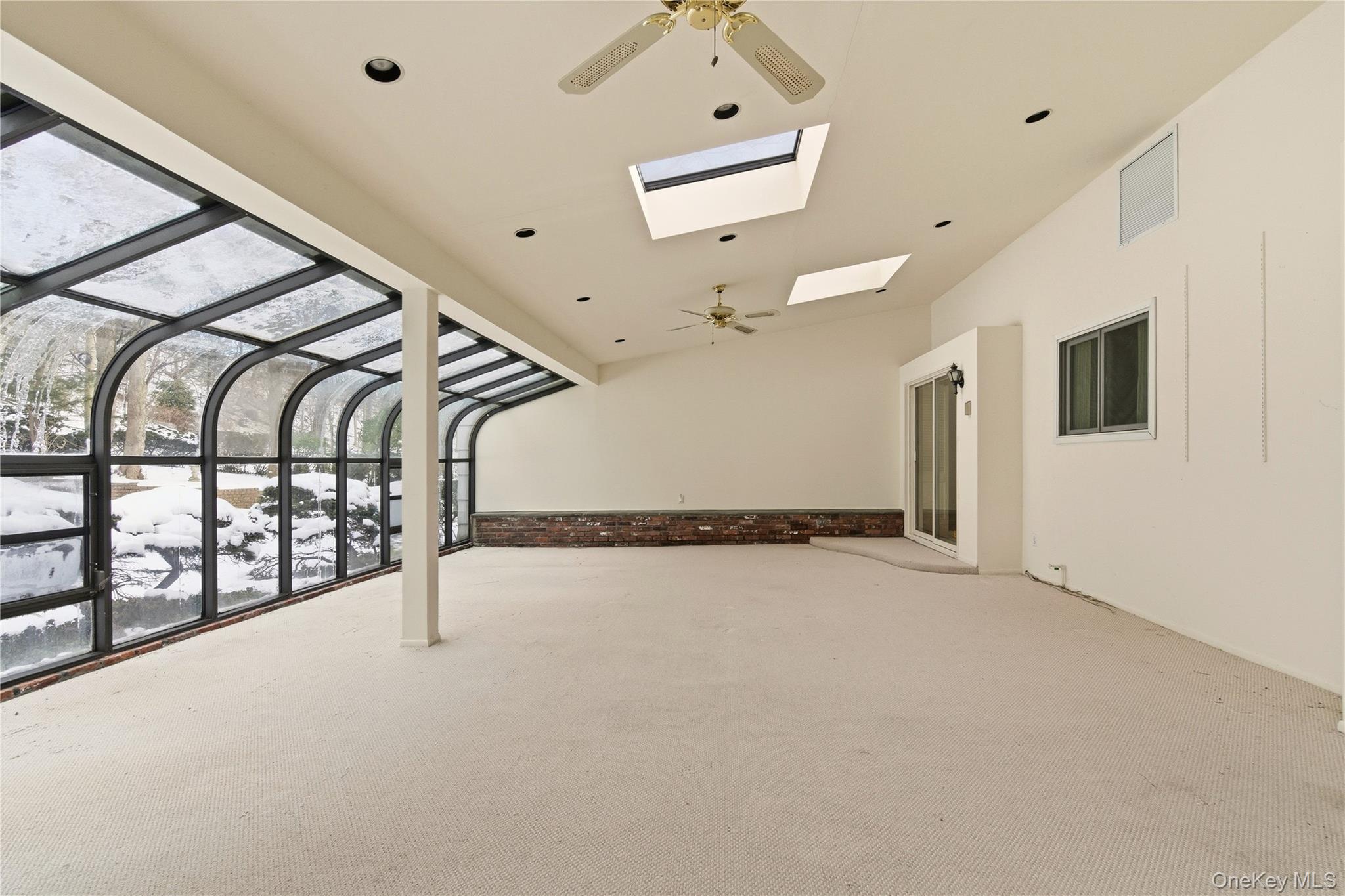 #13 photo, 75 Mimosa Drive, East Hills , NY 11576