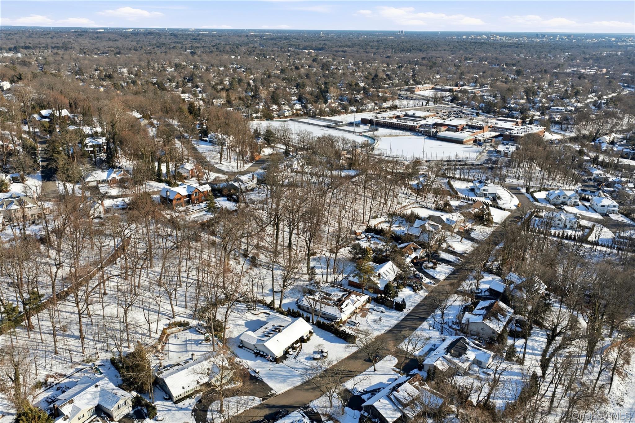 #4 photo, 75 Mimosa Drive, East Hills , NY 11576