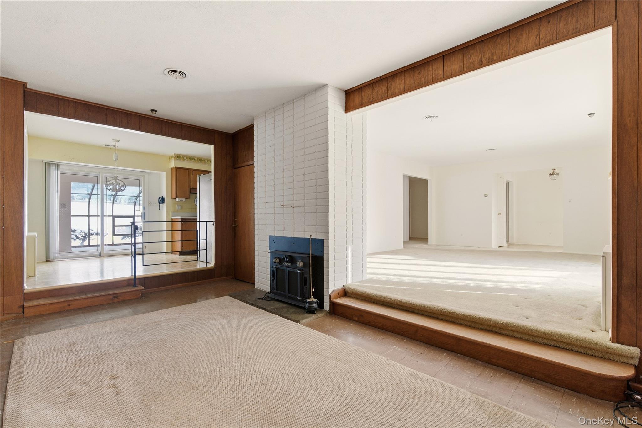 #9 photo, 75 Mimosa Drive, East Hills , NY 11576