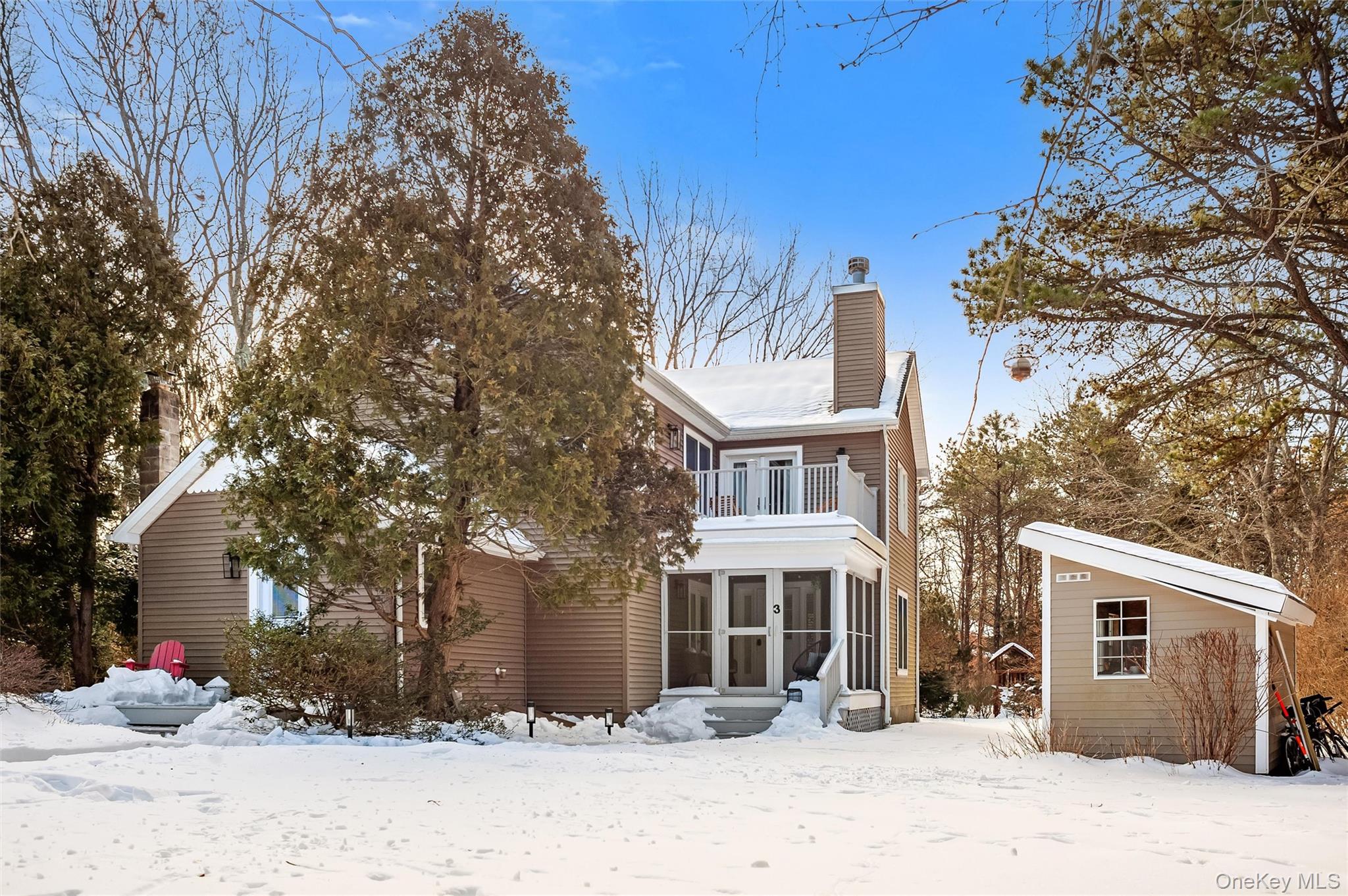 #13 photo, 3 1st Place, East Quogue , NY 11942