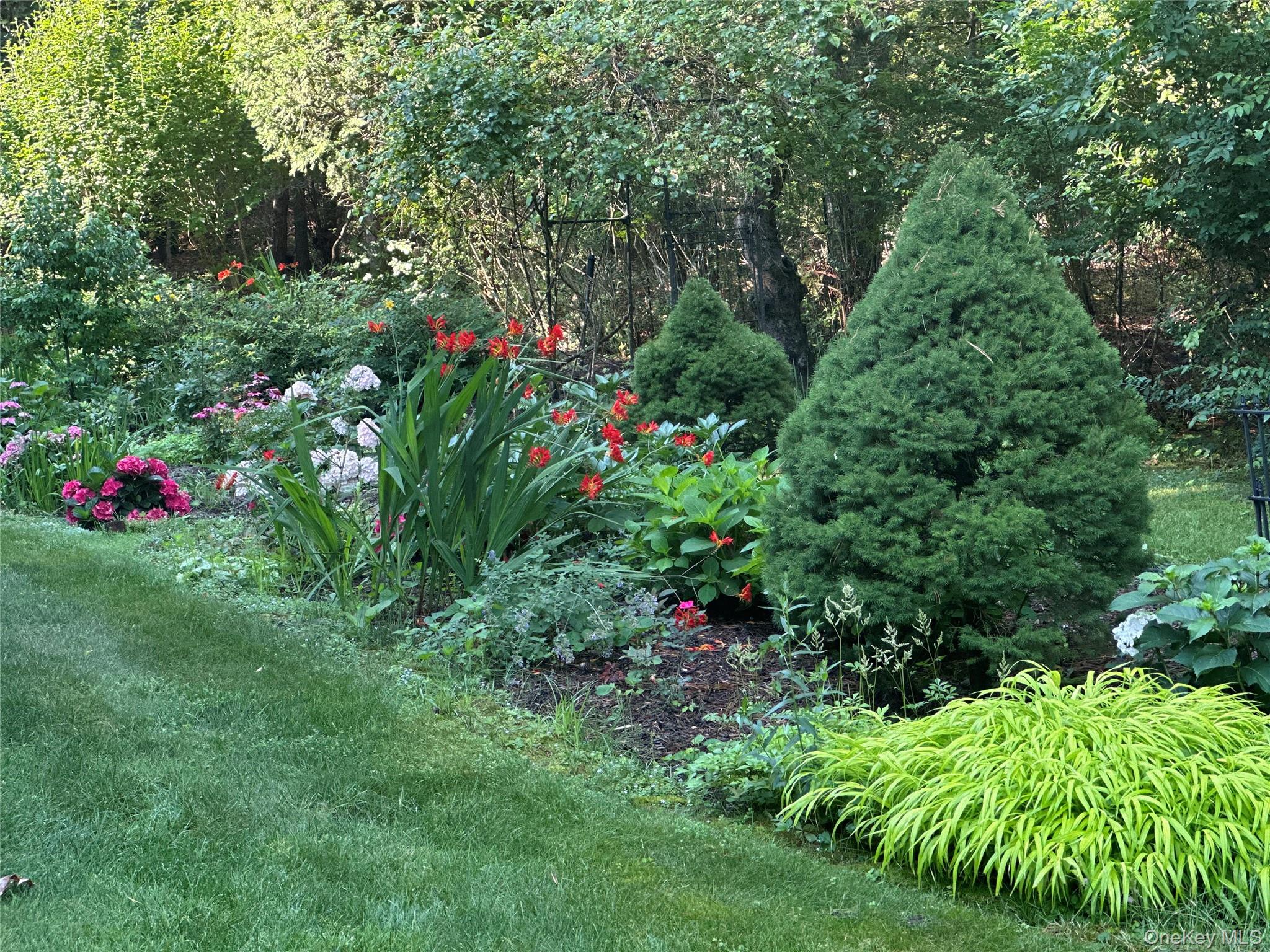 #20 photo, 3 1st Place, سوفولك East Quogue , NY 11942