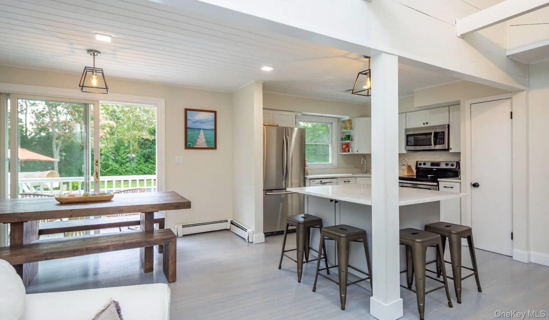 #10 photo, 45 Sherwood Road, Саффолк ‖ Hampton Bays , NY 11946