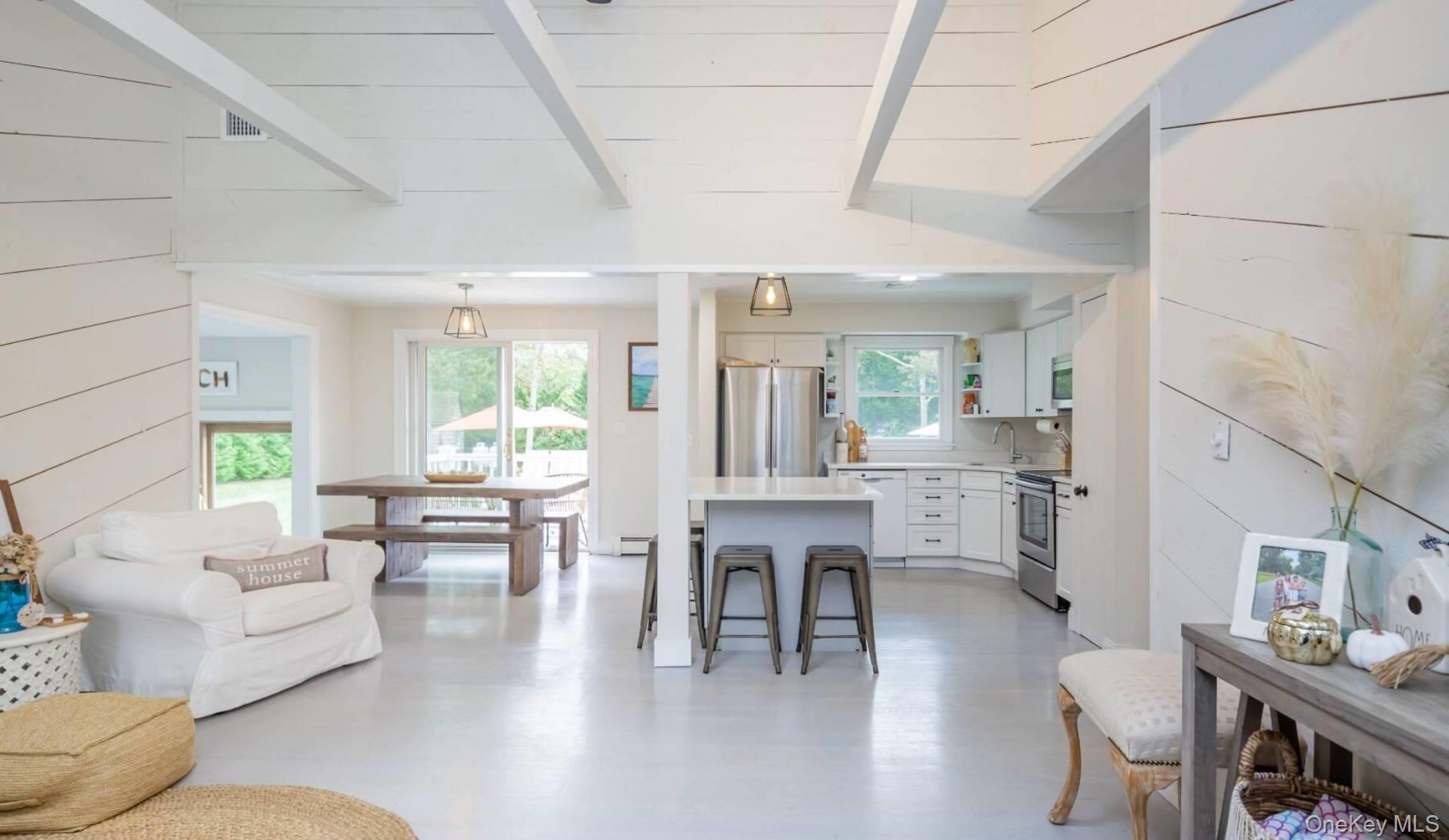 #15 photo, 45 Sherwood Road, Саффолк ‖ Hampton Bays , NY 11946