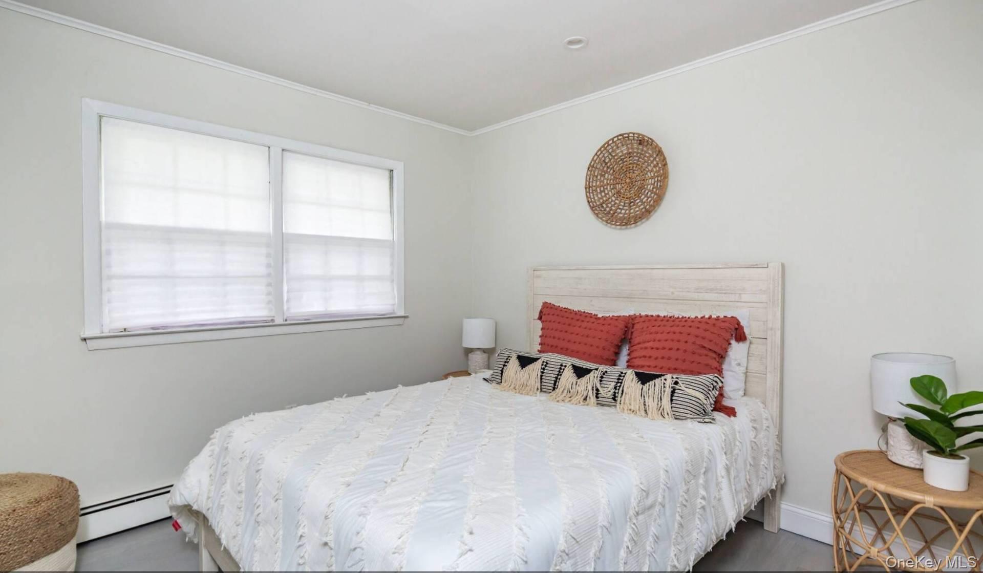 #19 photo, 45 Sherwood Road, Саффолк ‖ Hampton Bays , NY 11946