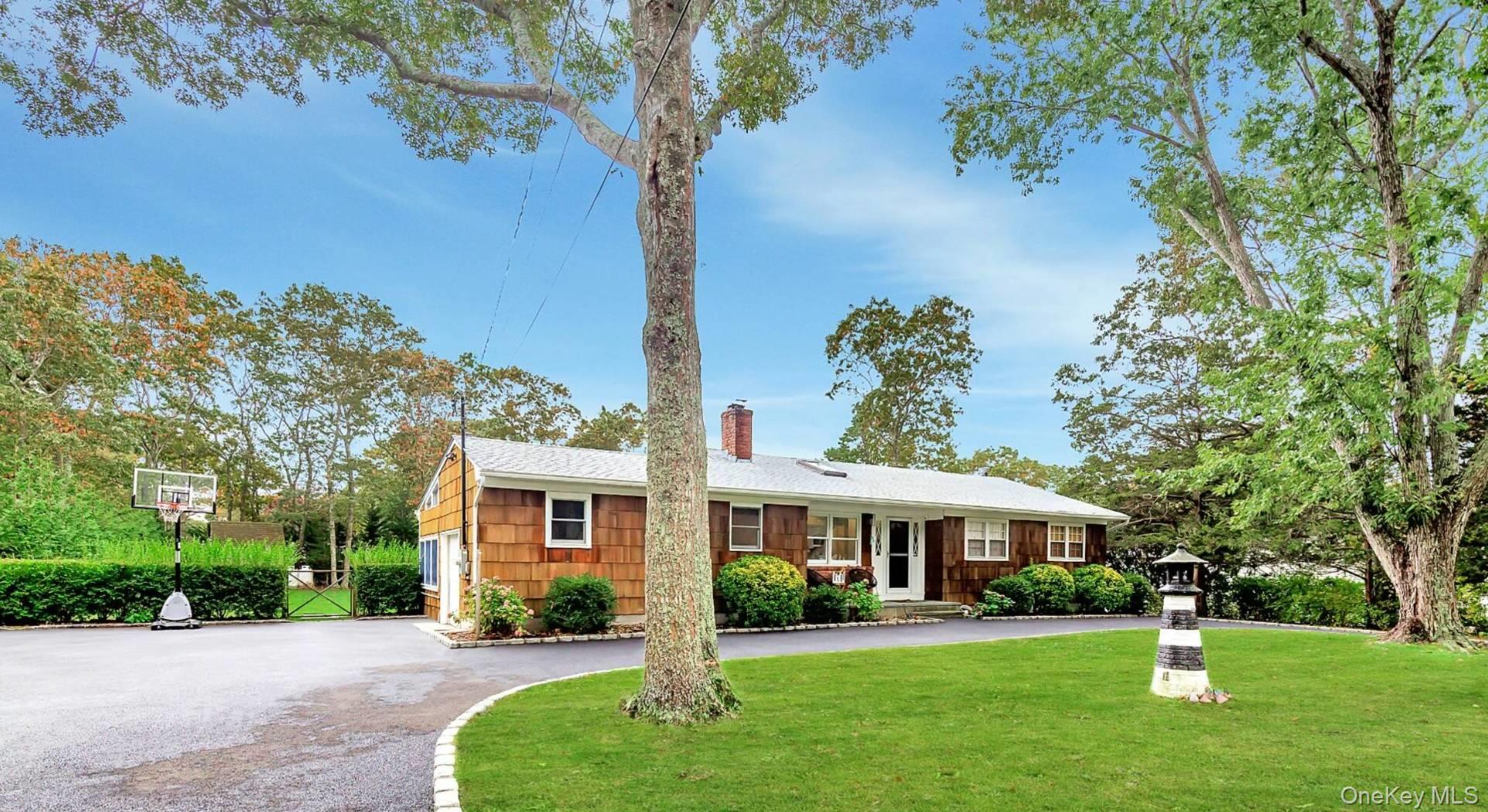 #2 photo, 45 Sherwood Road, Саффолк ‖ Hampton Bays , NY 11946