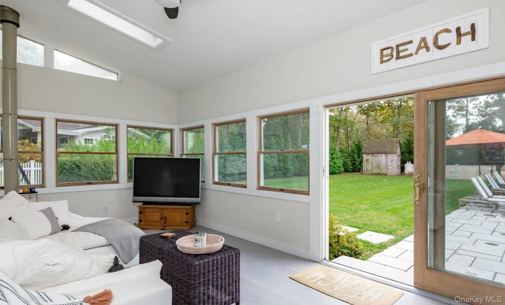 #9 photo, 45 Sherwood Road, Саффолк ‖ Hampton Bays , NY 11946