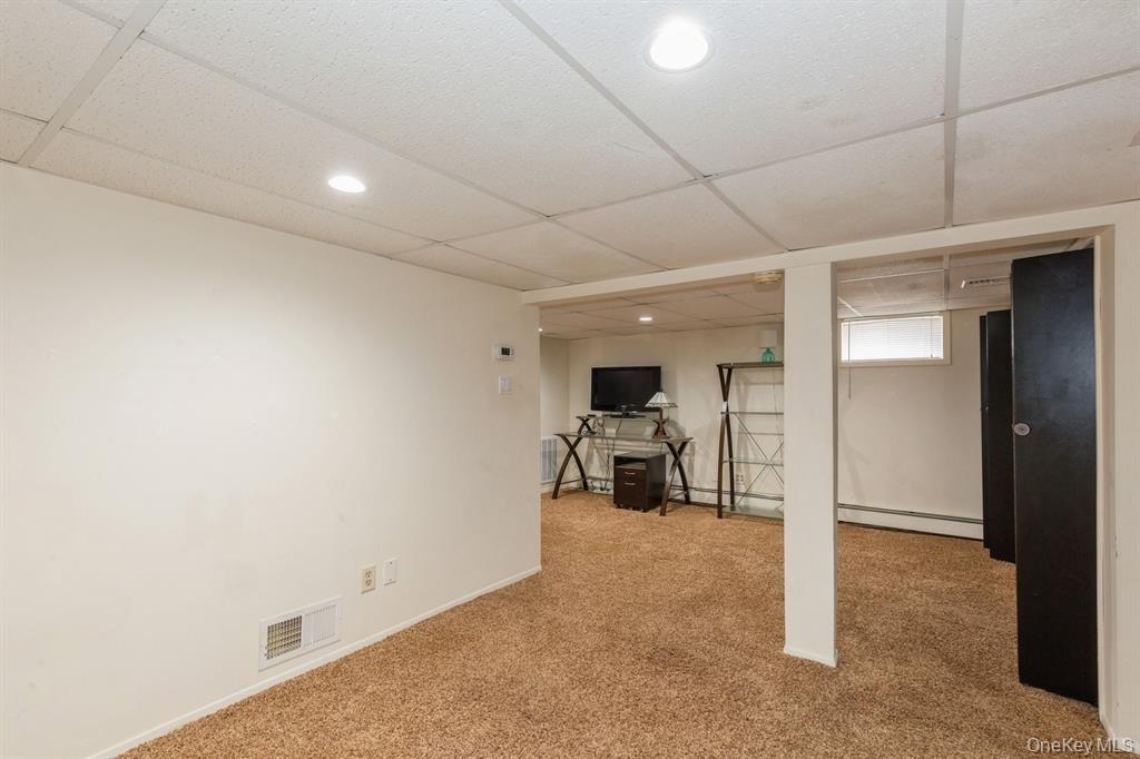 #20 photo, 109 Roosevelt Avenue, 东长岛 Sayville , NY 11782