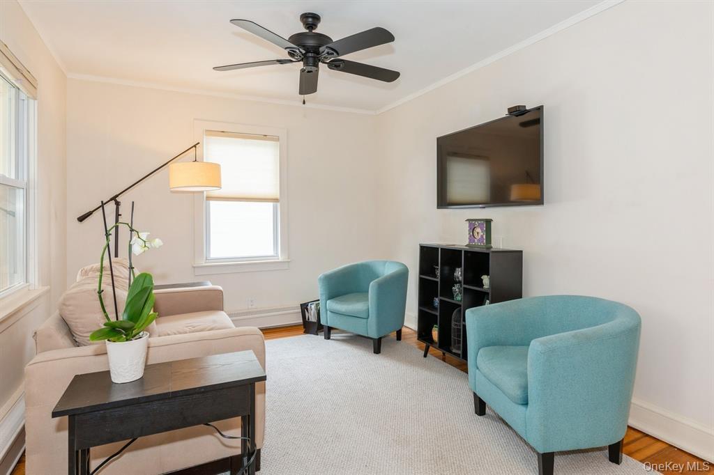 #3 photo, 109 Roosevelt Avenue, 东长岛 Sayville , NY 11782