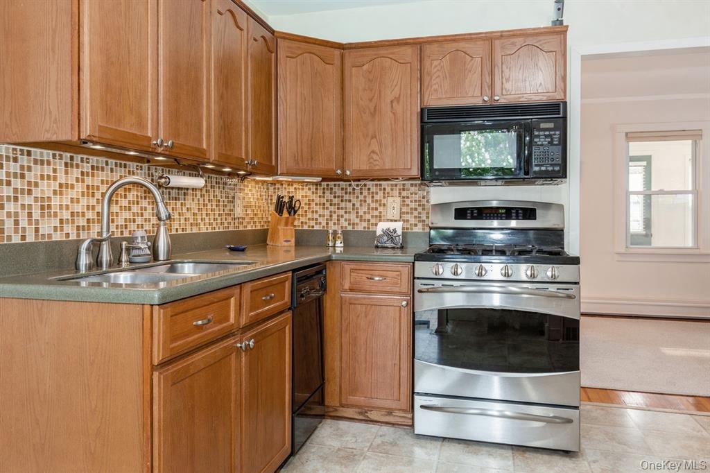 #8 photo, 109 Roosevelt Avenue, 东长岛 Sayville , NY 11782