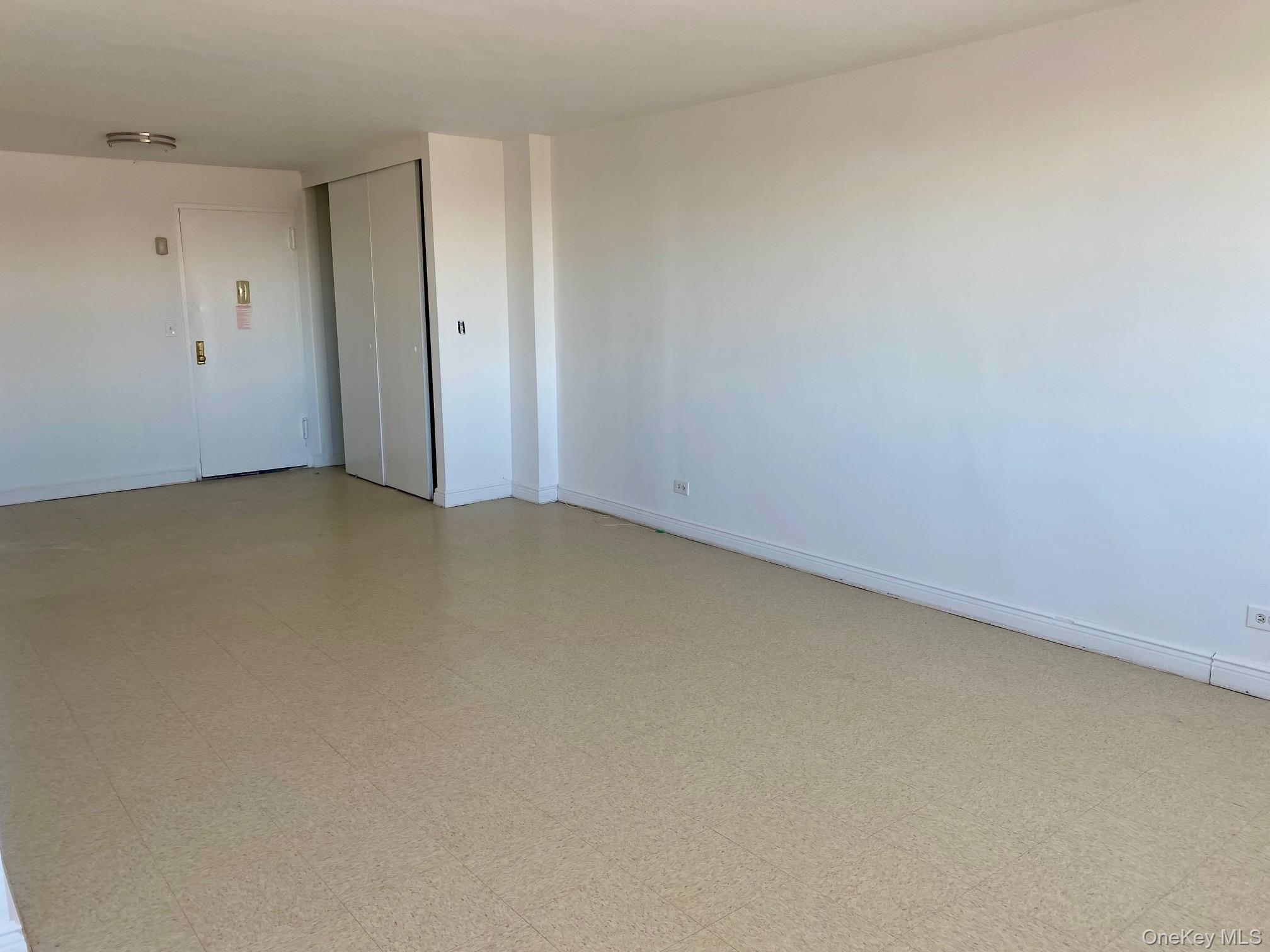 #7 photo, 164-20 Highland Avenue, Jamaica Hills , NY 11432