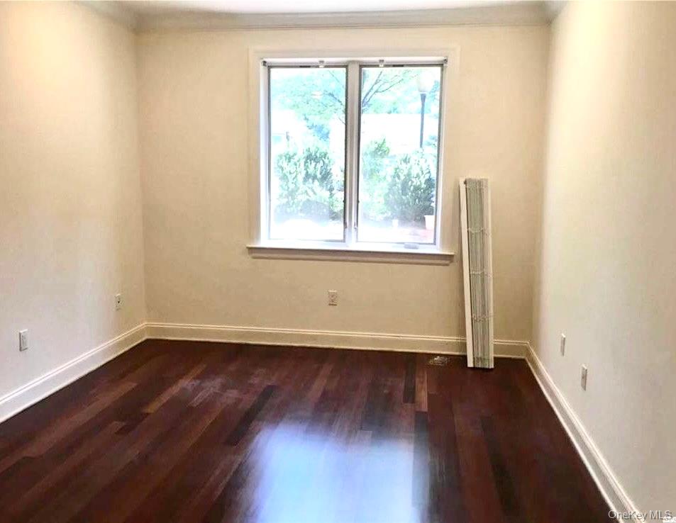 #13 photo, 171 sterling Great Neck Road, Great Neck , NY 11021