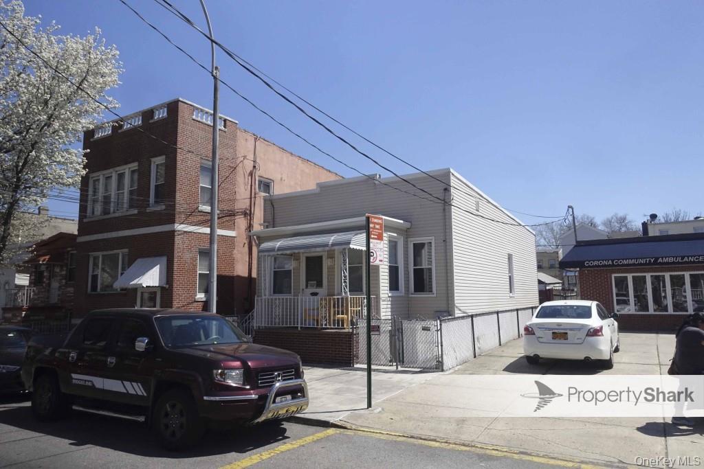 #1 photo, 10444 47th Avenue, Куинс ‖ Corona , NY 11368