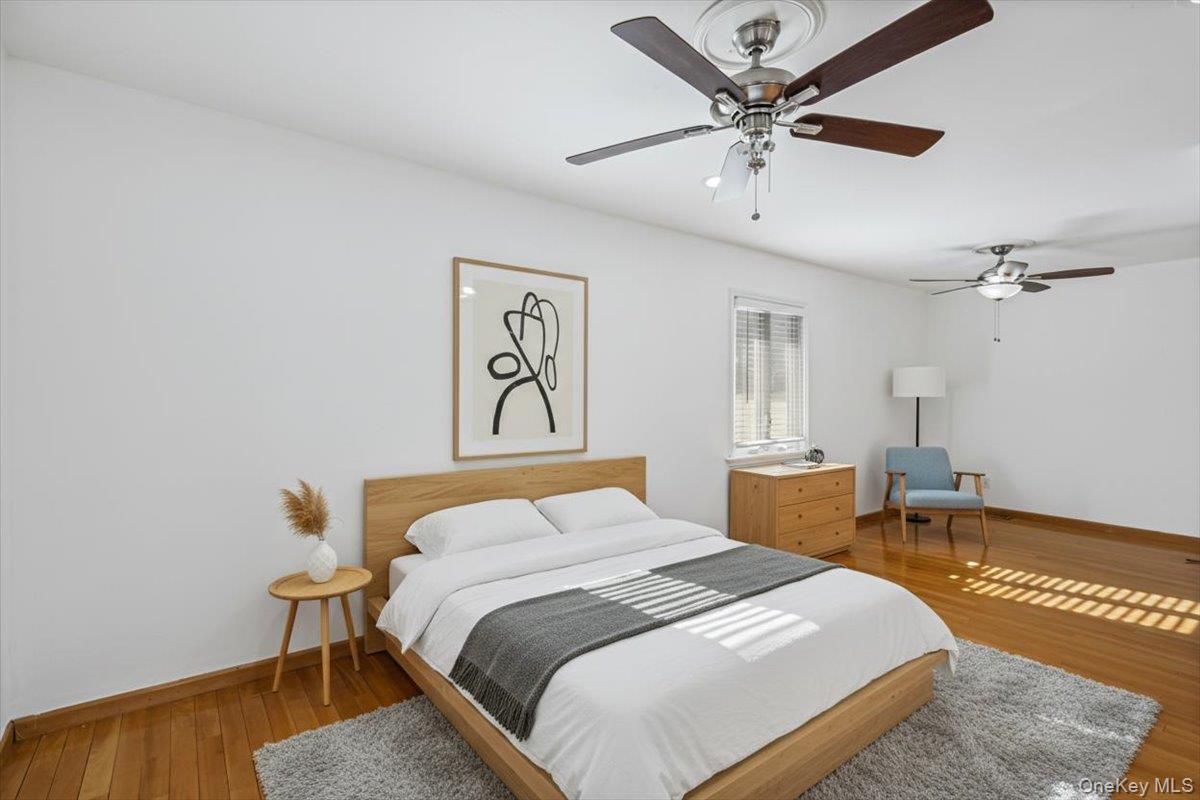 #13 photo, 157-40 9th Avenue, Куинс ‖ Beechhurst , NY 11357