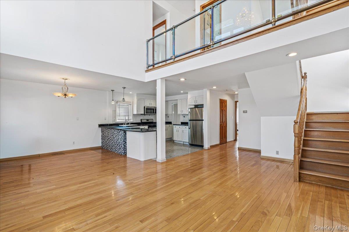 #6 photo, 157-40 9th Avenue, Куинс ‖ Beechhurst , NY 11357