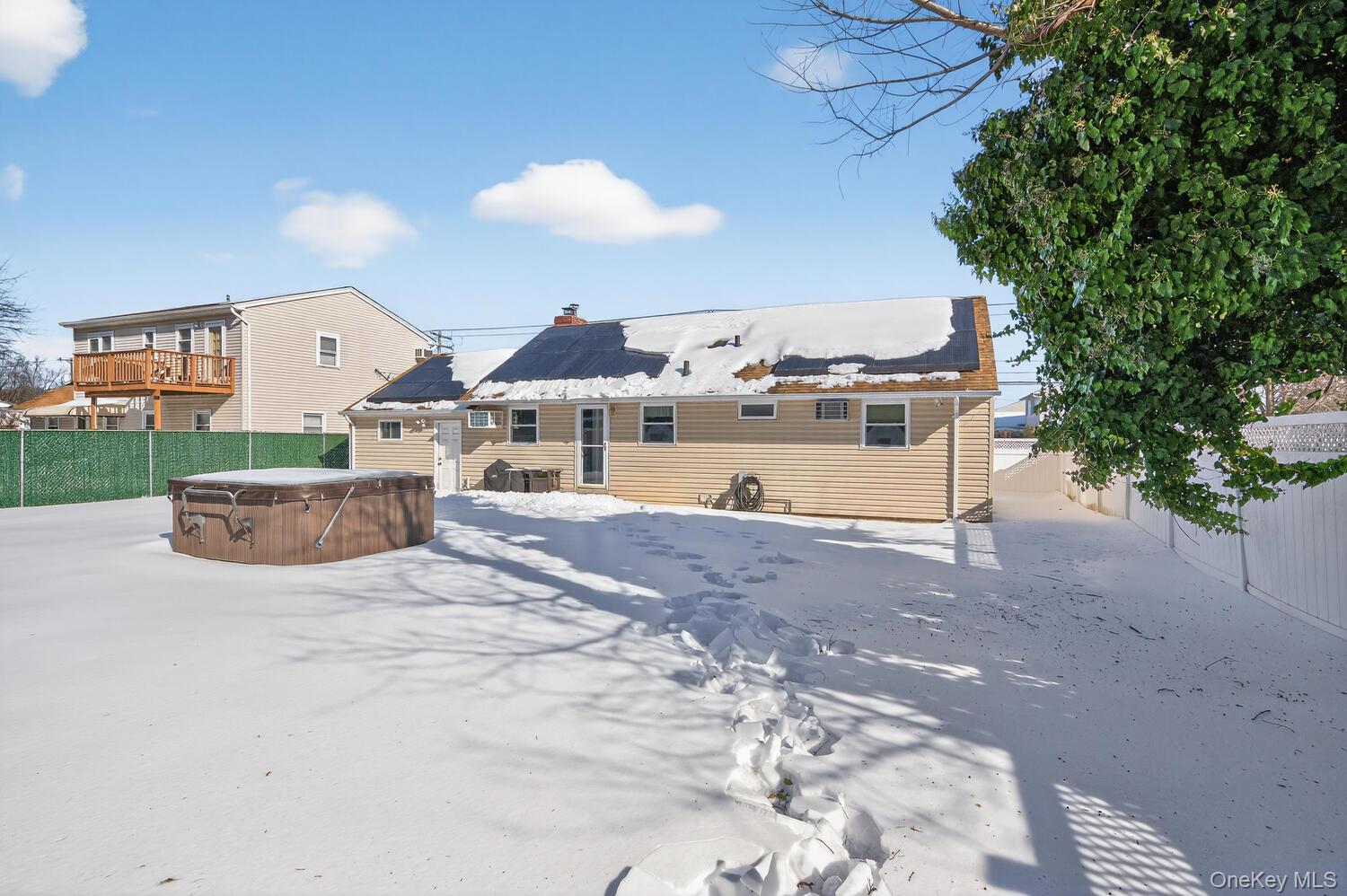 #18 photo, 113 Kuhl Avenue, Hicksville , NY 11801