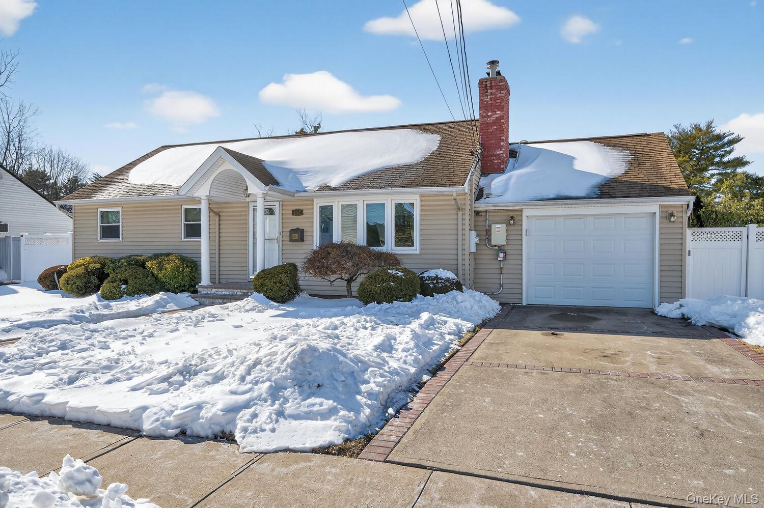 #2 photo, 113 Kuhl Avenue, Hicksville , NY 11801