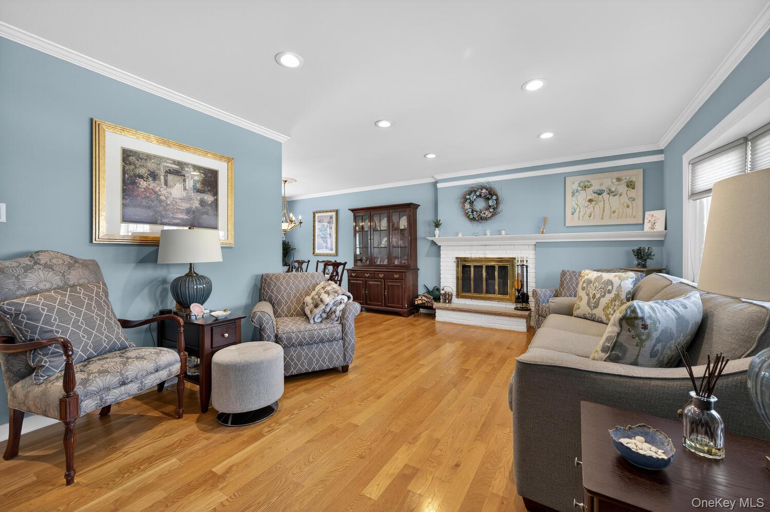 #3 photo, 113 Kuhl Avenue, Hicksville , NY 11801