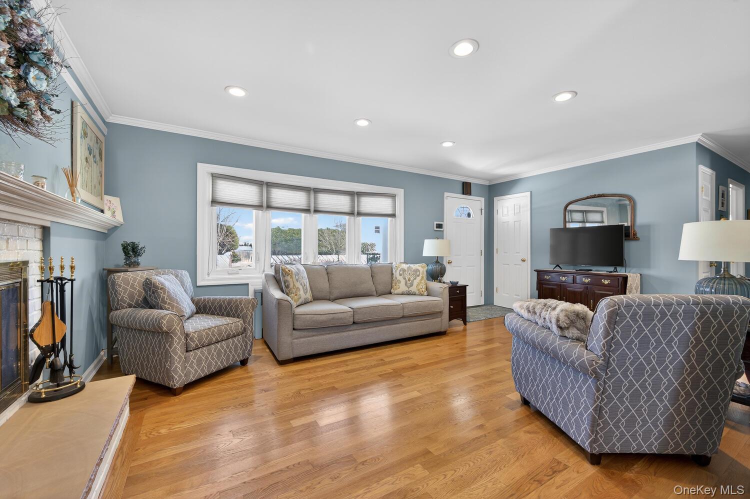 #5 photo, 113 Kuhl Avenue, Hicksville , NY 11801