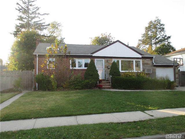 #1 photo, 31 Evelyn Lane, Syosset , NY 11791