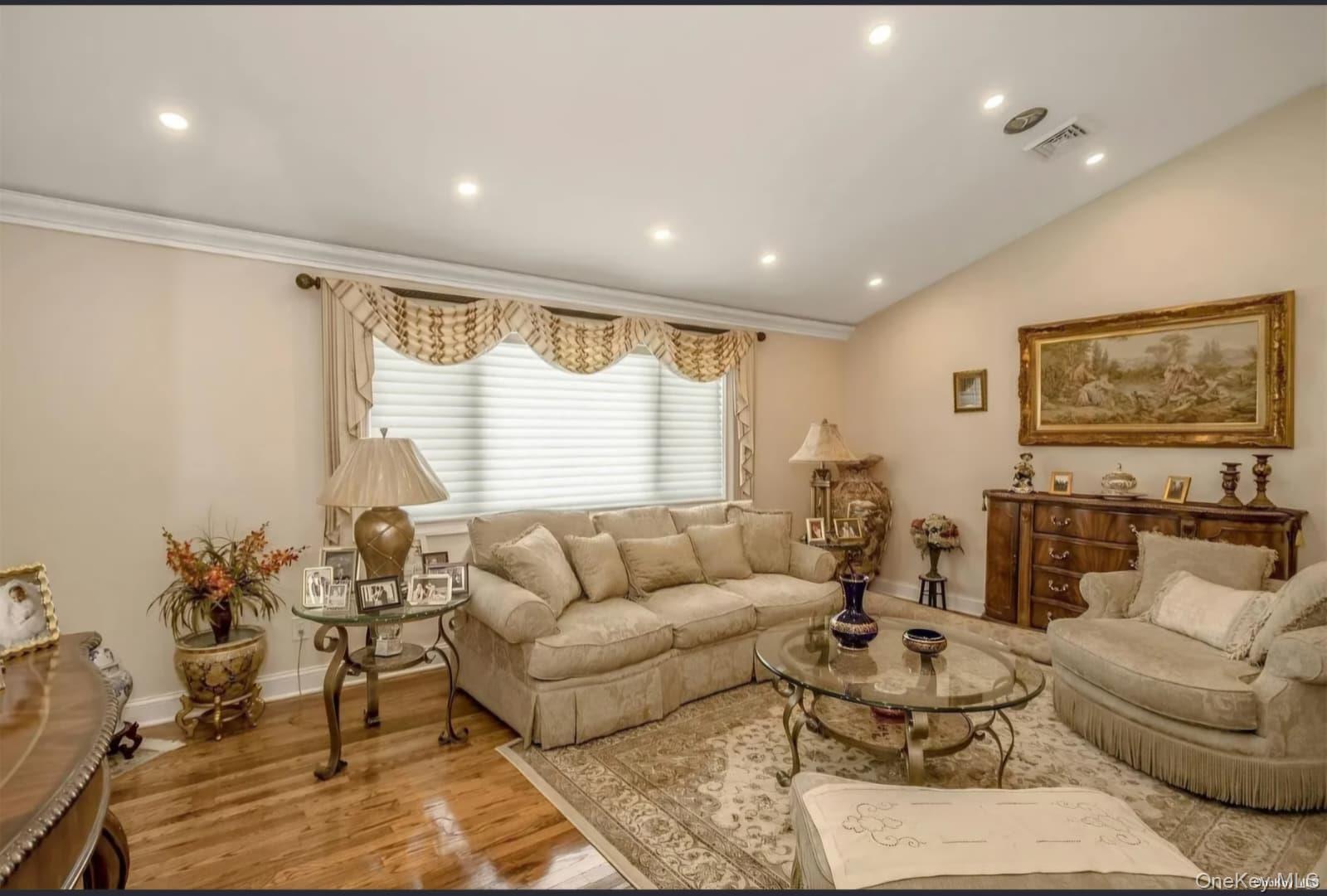 #11 photo, 3012 Mandalay Beach Road, Wantagh , NY 11793