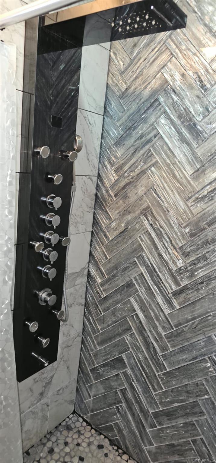 #20 photo, 3012 Mandalay Beach Road, Wantagh , NY 11793