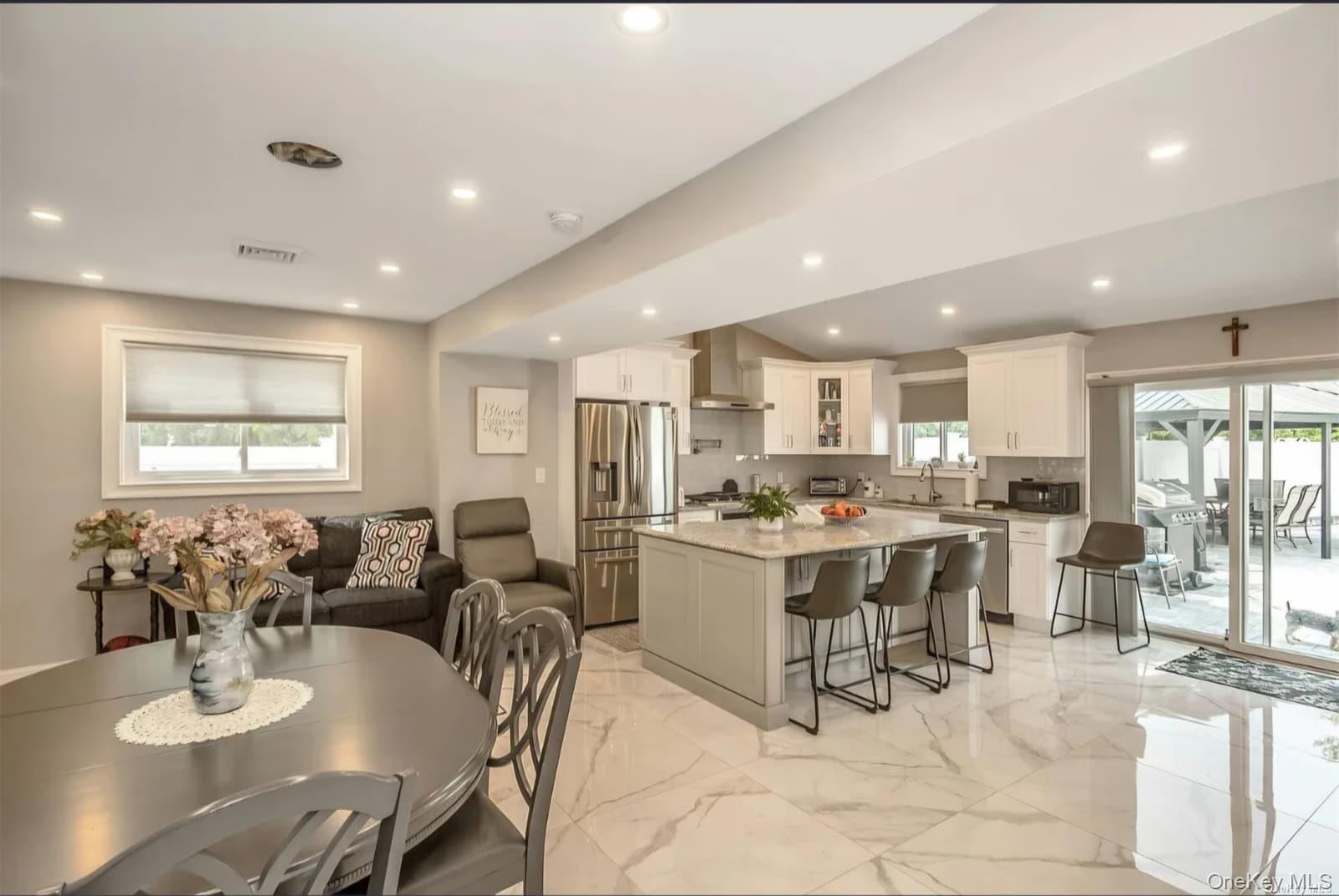 #6 photo, 3012 Mandalay Beach Road, Wantagh , NY 11793