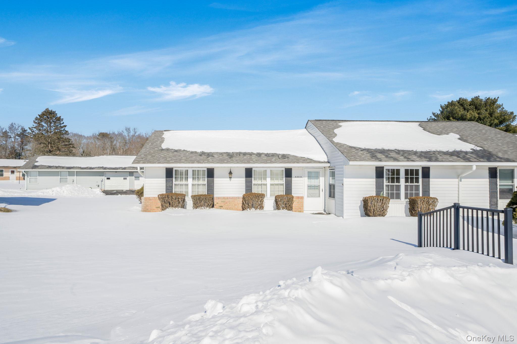 #10 photo, 430 Falmouth Court, Ridge , NY 11961