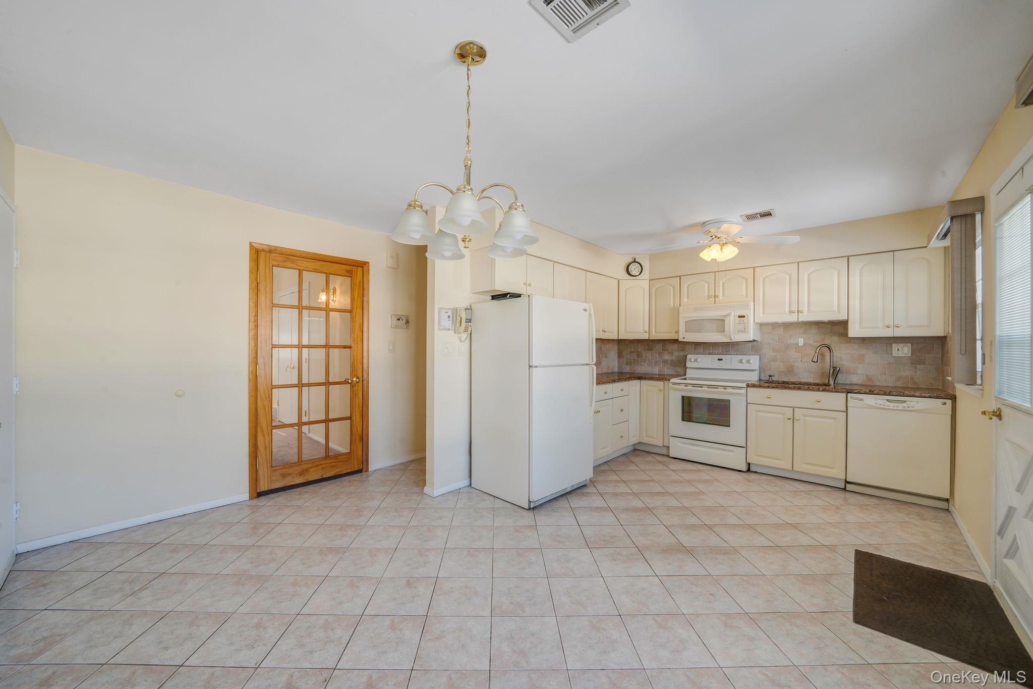 #14 photo, 430 Falmouth Court, Ridge , NY 11961