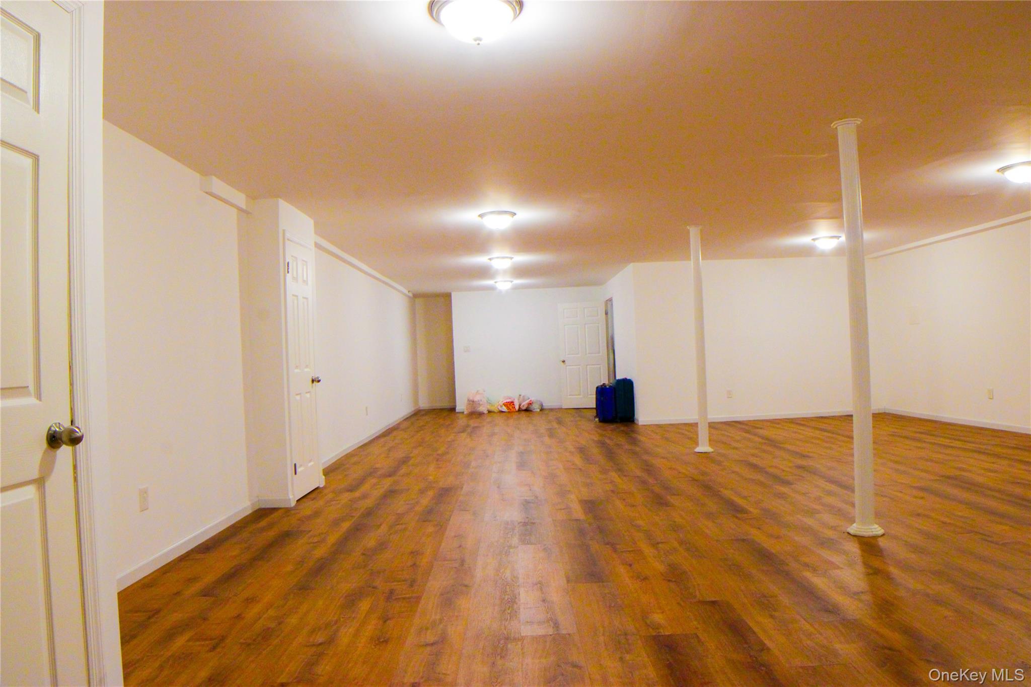 #19 photo, 14 Bittersweet Lane, Levittown , NY 11756