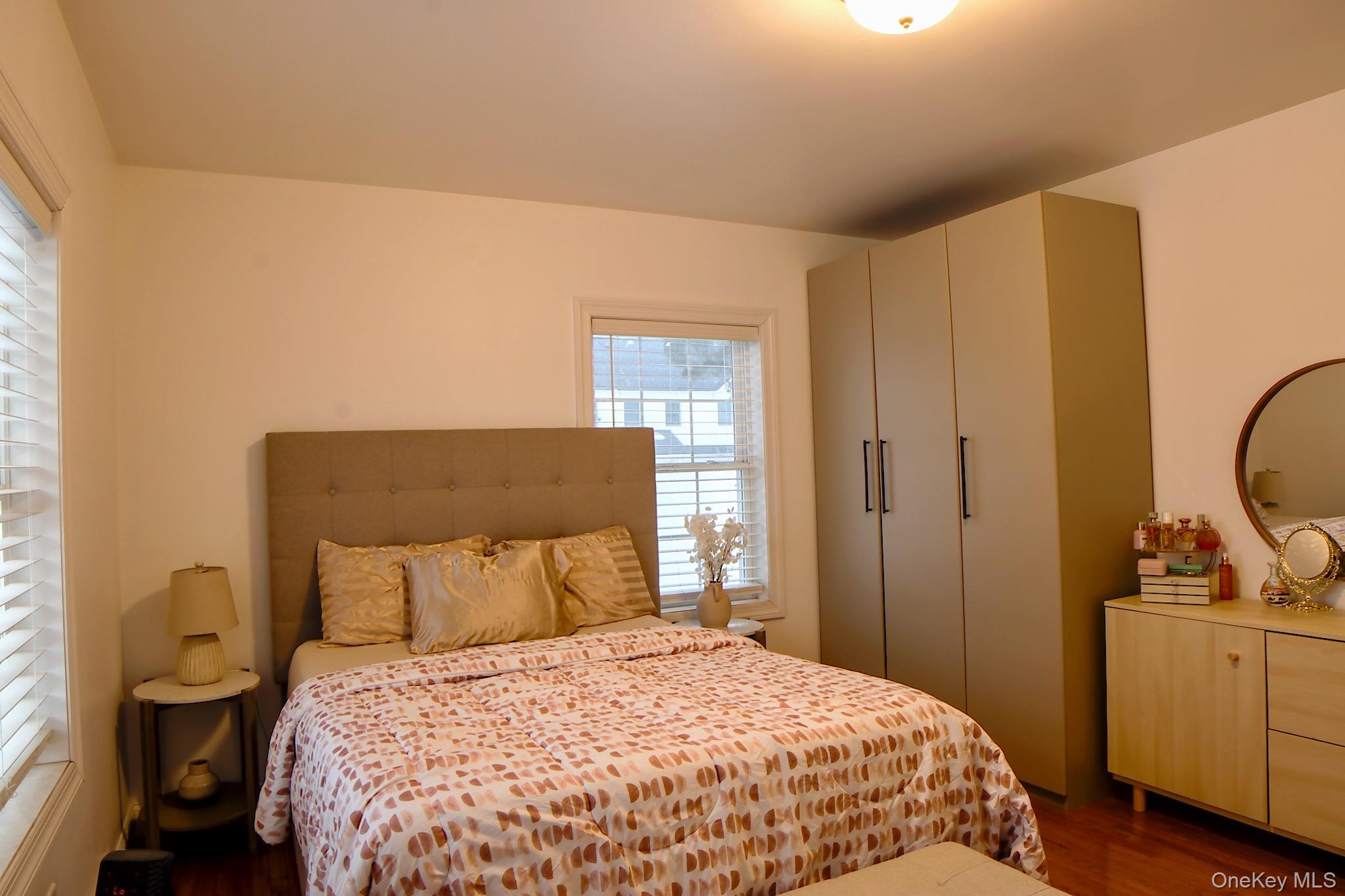 #7 photo, 14 Bittersweet Lane, Levittown , NY 11756