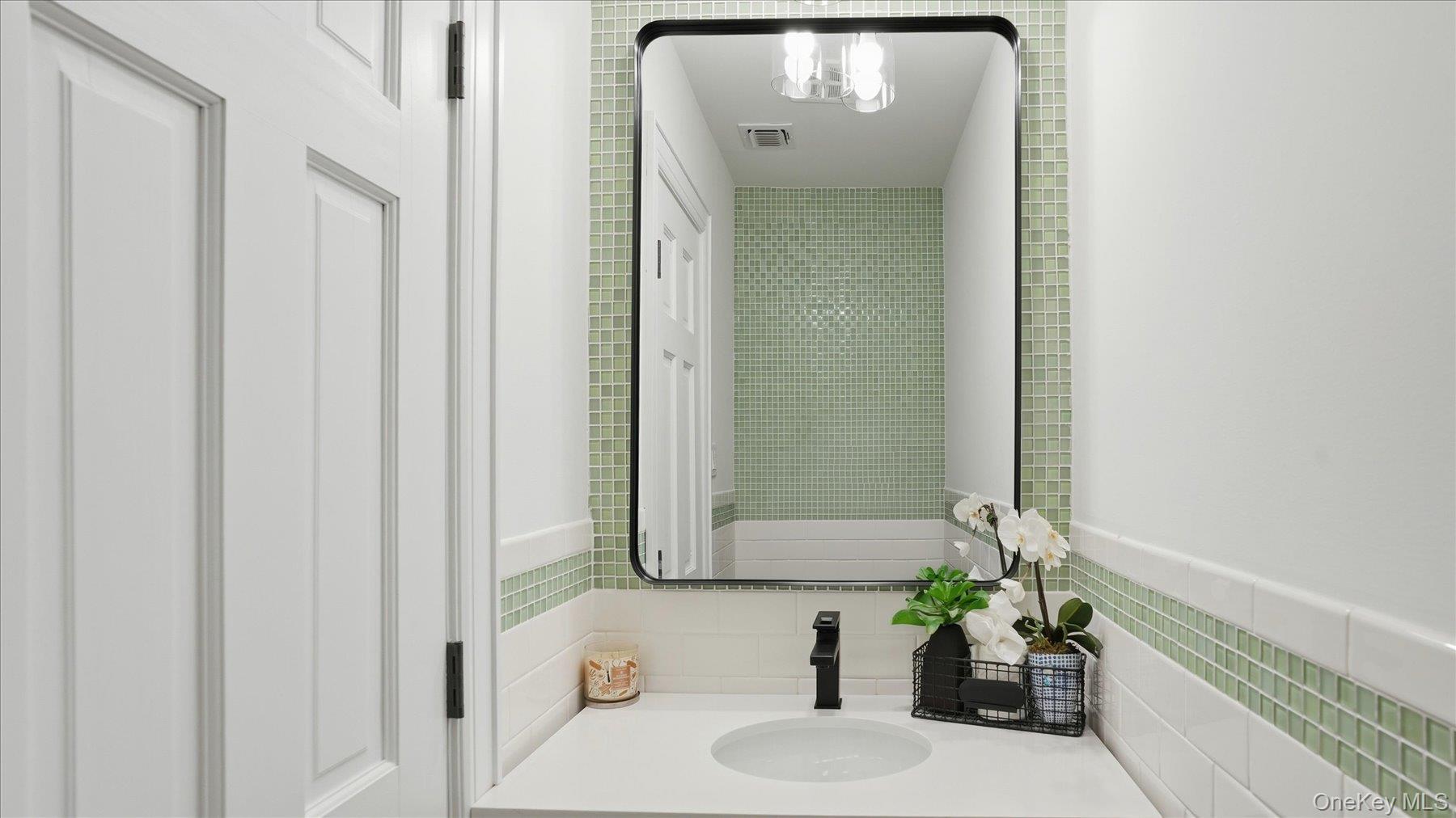 #17 photo, 46 Sycamore Circle, Stony Brook , NY 11790