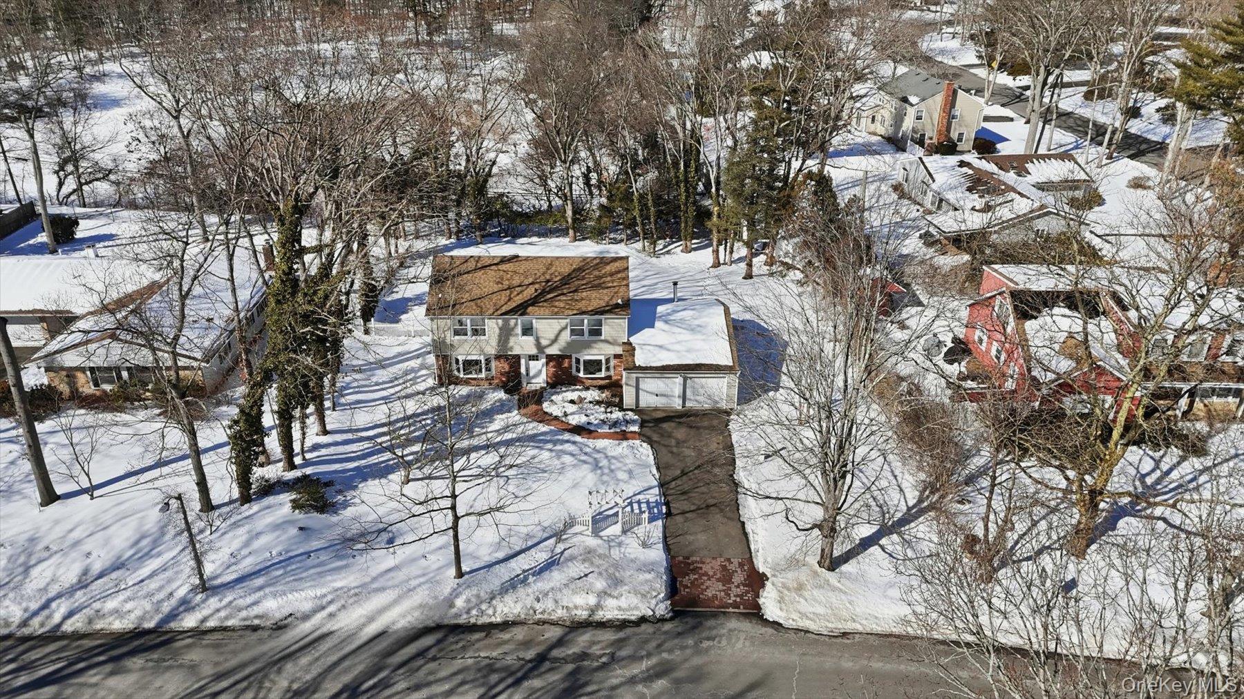 #2 photo, 46 Sycamore Circle, Stony Brook , NY 11790