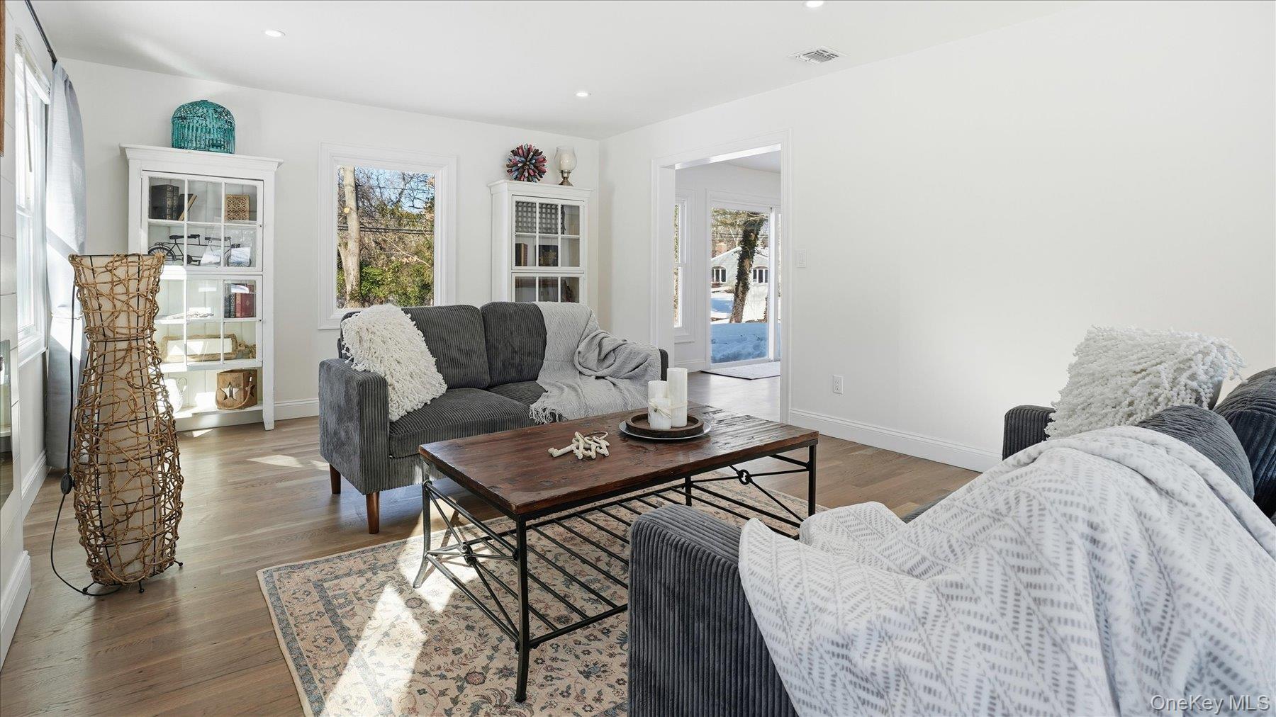 #5 photo, 46 Sycamore Circle, Stony Brook , NY 11790