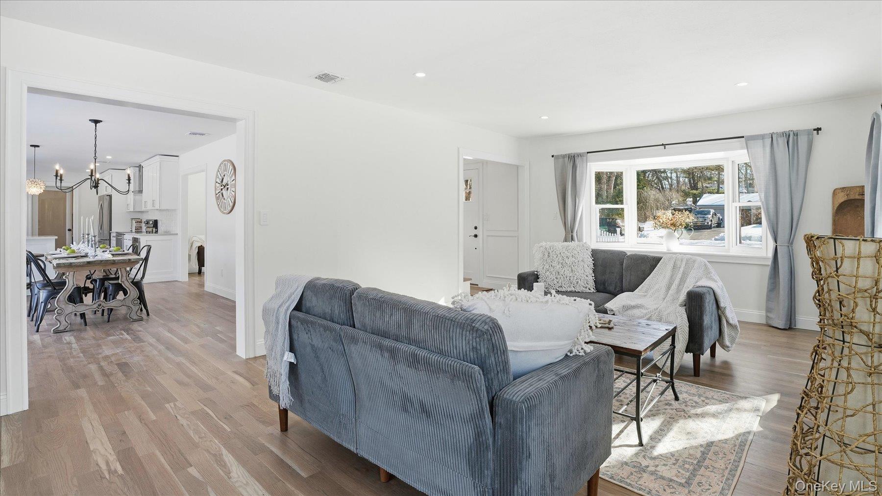 #6 photo, 46 Sycamore Circle, Stony Brook , NY 11790